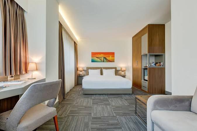 Plus Suit Atasehir Istanbul Luaran gambar